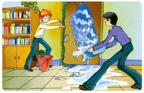 恒保防火玻璃門生產(chǎn)廠家告訴你-高樓起火逃生要領(lǐng)